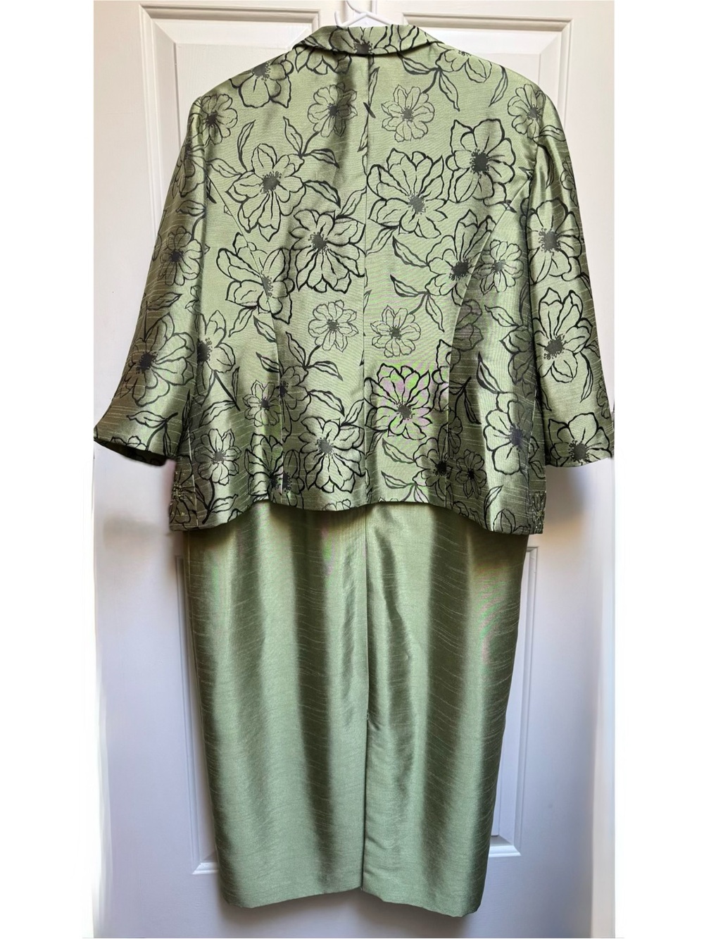 Jessica Howard Sage Green Sleeveless Dress 3/4 Beaded Floral Jacket Set Woman 18 - Picture 4 of 16